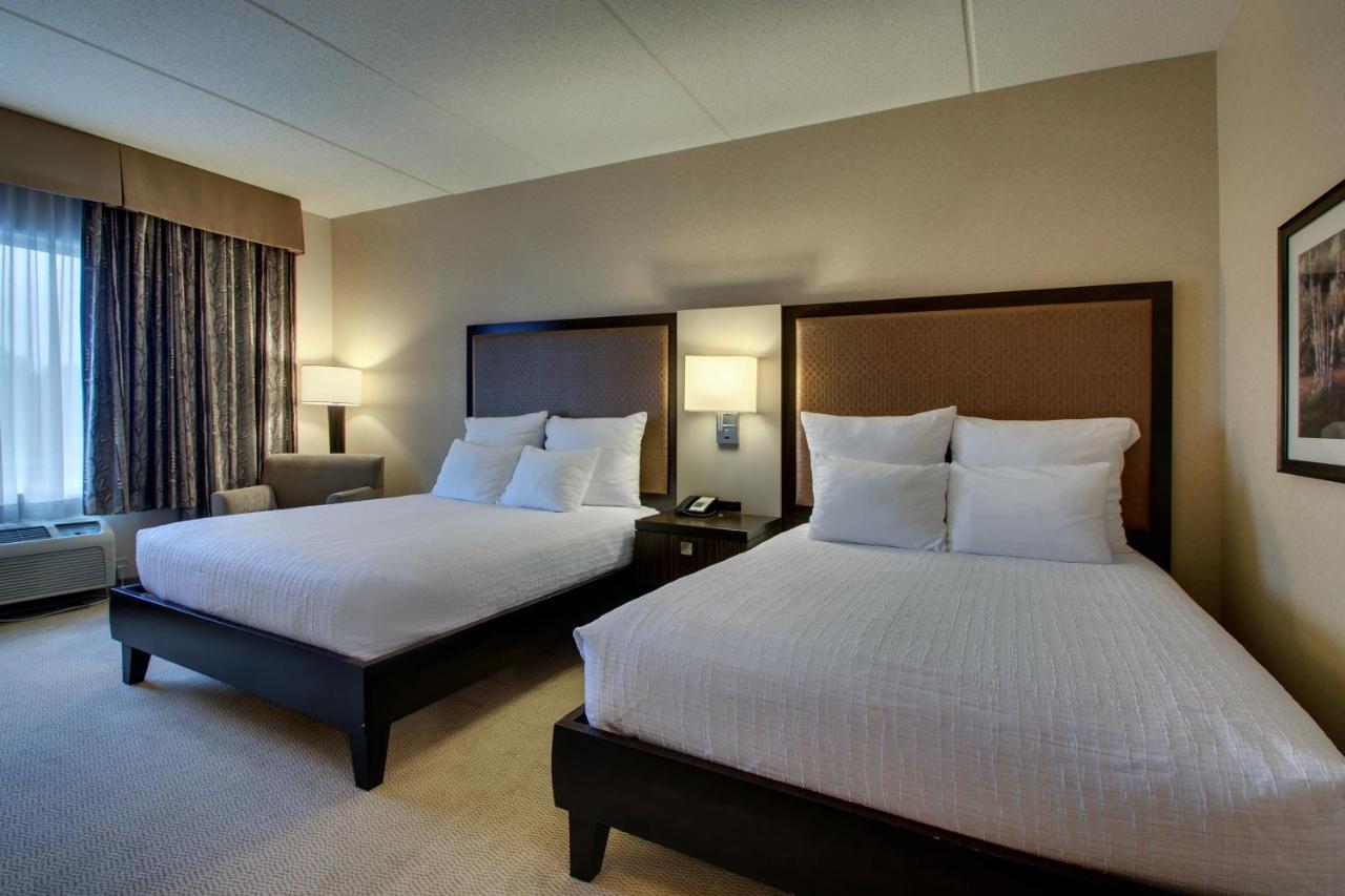 The Inn At Charles Town / Hollywood Casino Екстериор снимка
