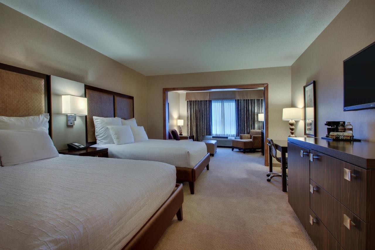 The Inn At Charles Town / Hollywood Casino Екстериор снимка